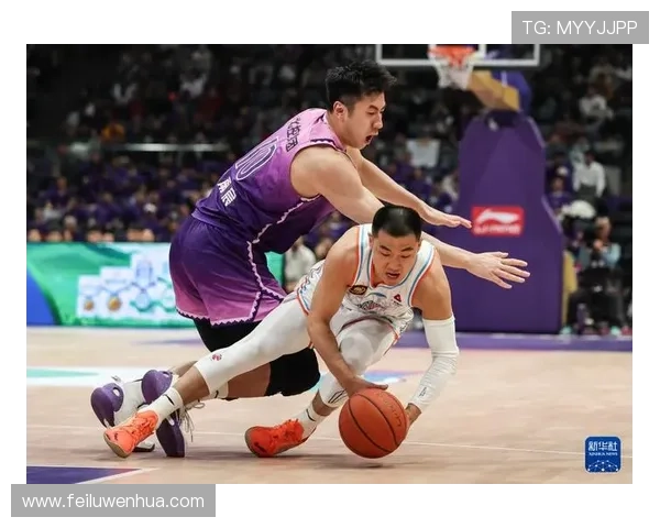 《篮球世界杯激战正酣 中国队晋级八强 路途艰难备战紧张》